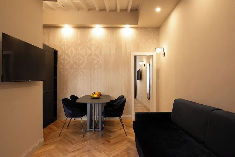H77 Apartments - Maison DArt Collection