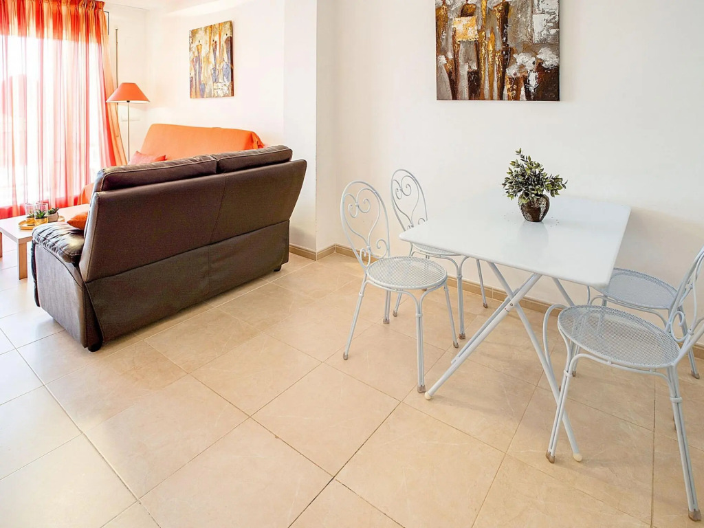 Comfortable Apartment At Only 100 Metres From The Sea