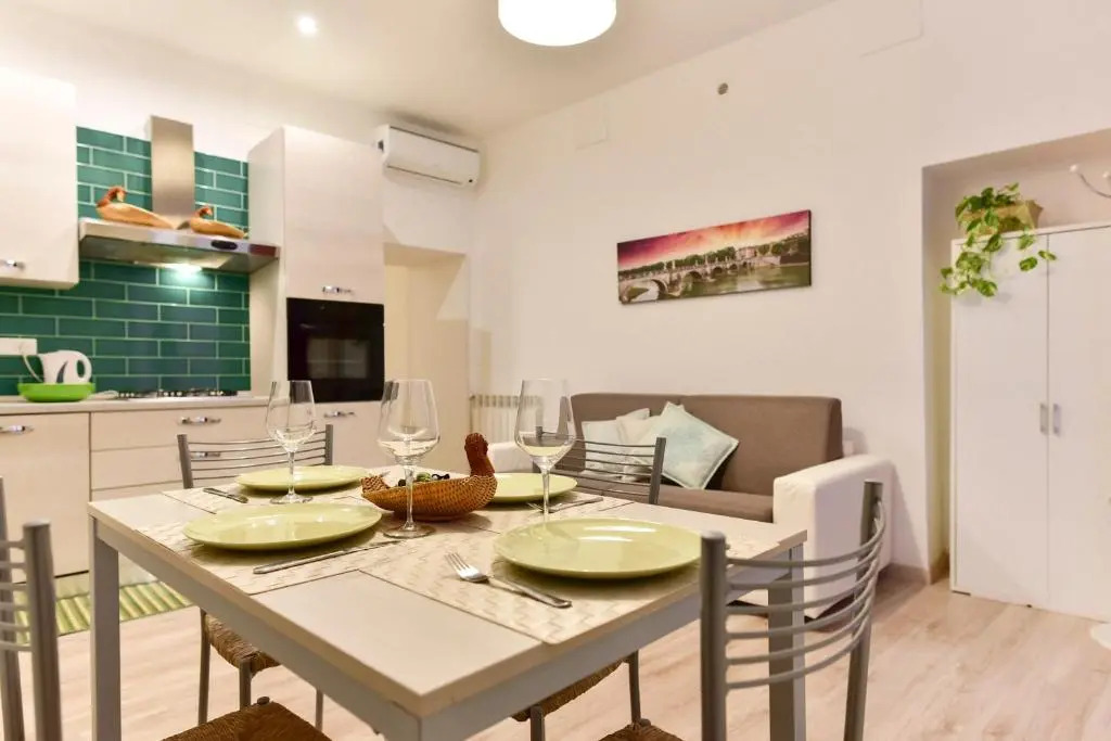 BMGA l Coliseum Rome Apartment 1Bdr for Couples
