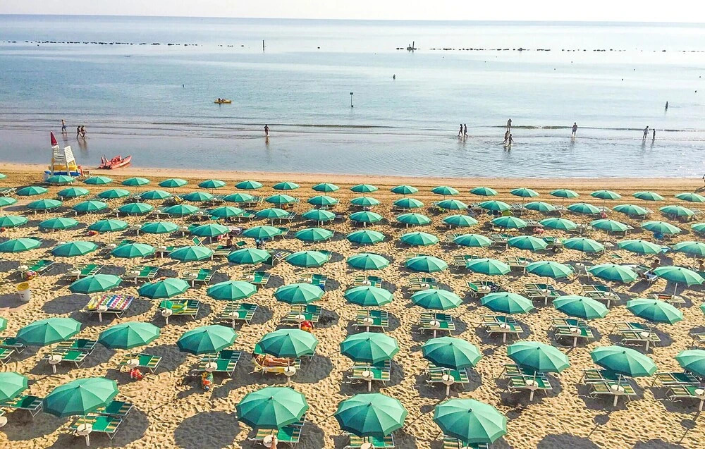 Stunning Apartment in Pesaro With Wifi and 6 Bedrooms