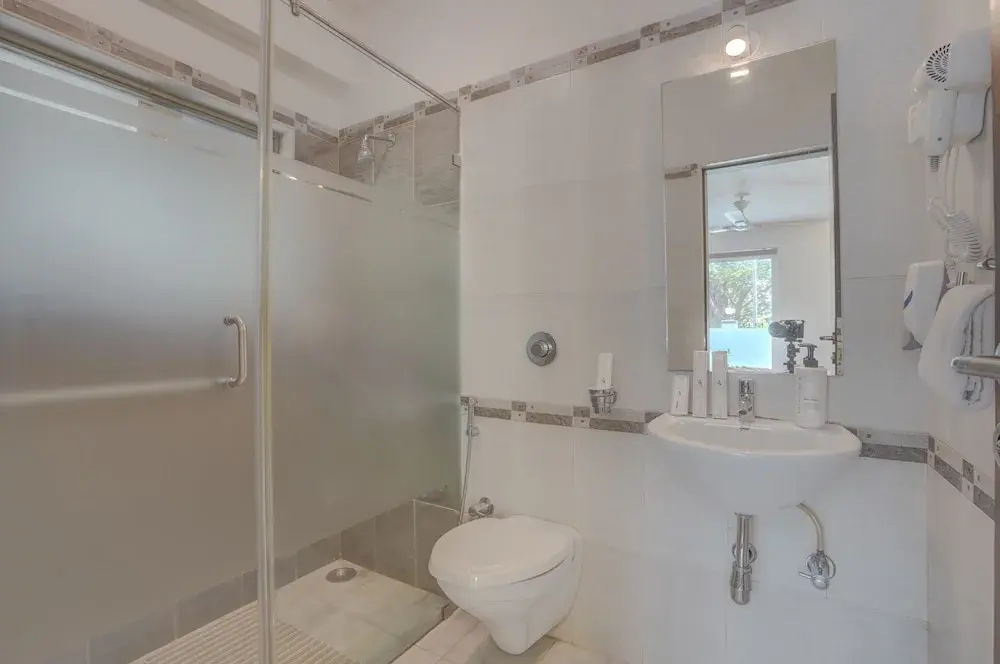 Alaya Stays Adarsh Villa Pet-Friendly 3-BHK With Swimming Pool, Balcony, Bathtub and Scenic Views