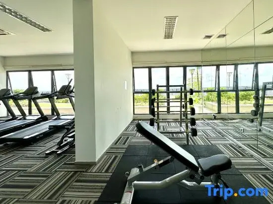 Superb Seaview 3 Balcony Country Garden Danga Bay near CIQ JB | 3B2B