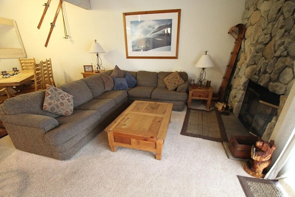 Snowcreek #562 3 Bedroom Condo