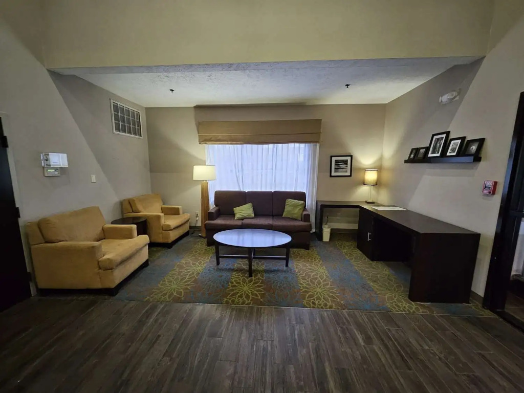 SureStay by Best Western Summerville Flowertown