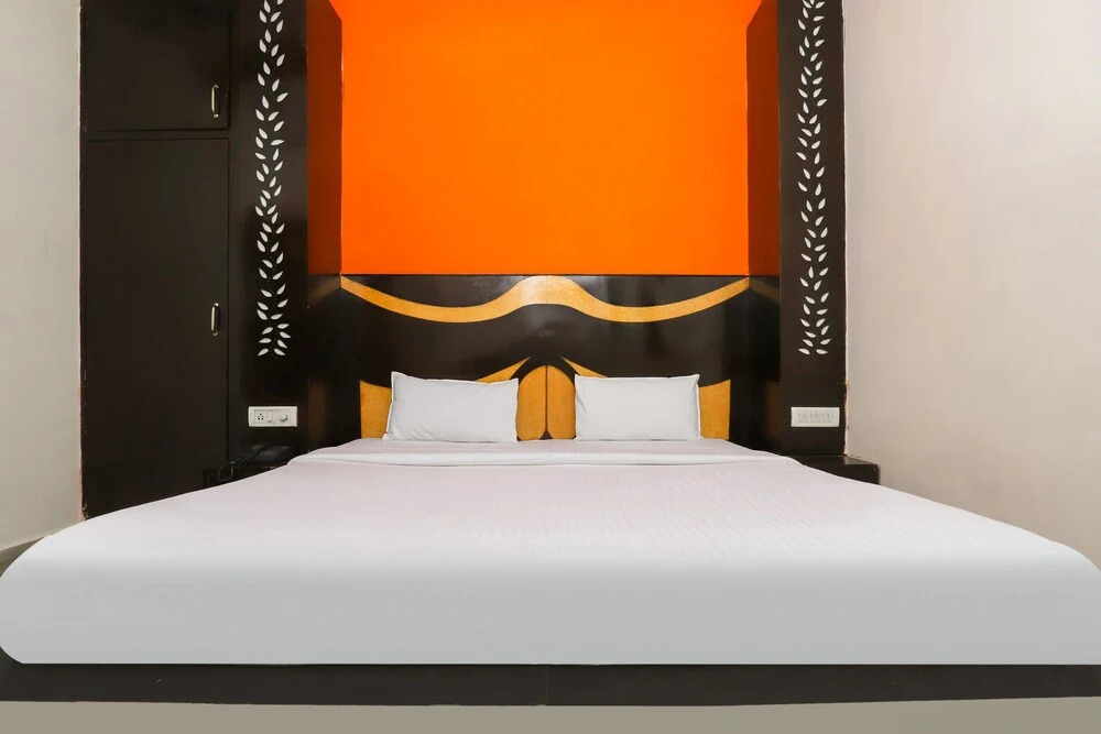 Spot On 40045 City Palace Guest House
