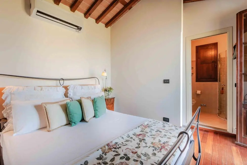Villa Debby