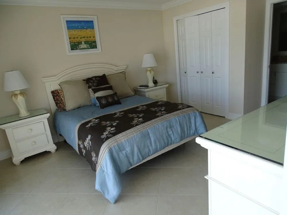 Seaview Condo #7255 2 Bedrooms 2 Bathrooms Condo