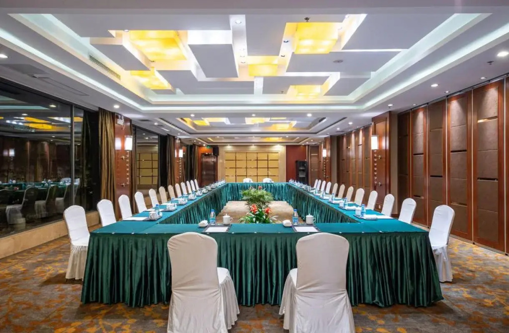 Xiangxuehai Hotel