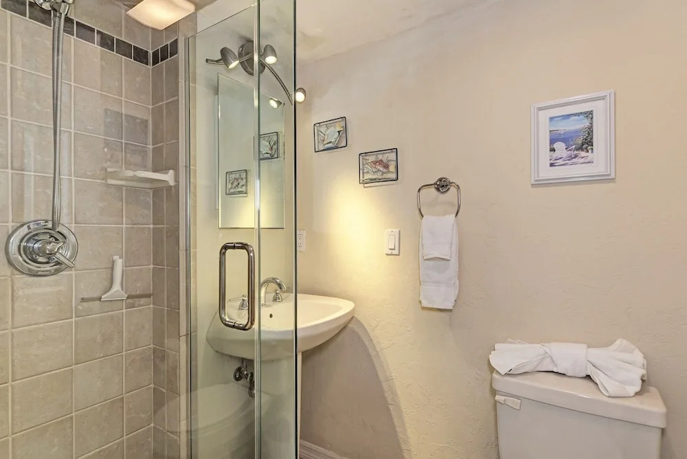 Midnight Cove Ii 810f - Roomy Bayside By Lagoon 2 Bedroom Condo
