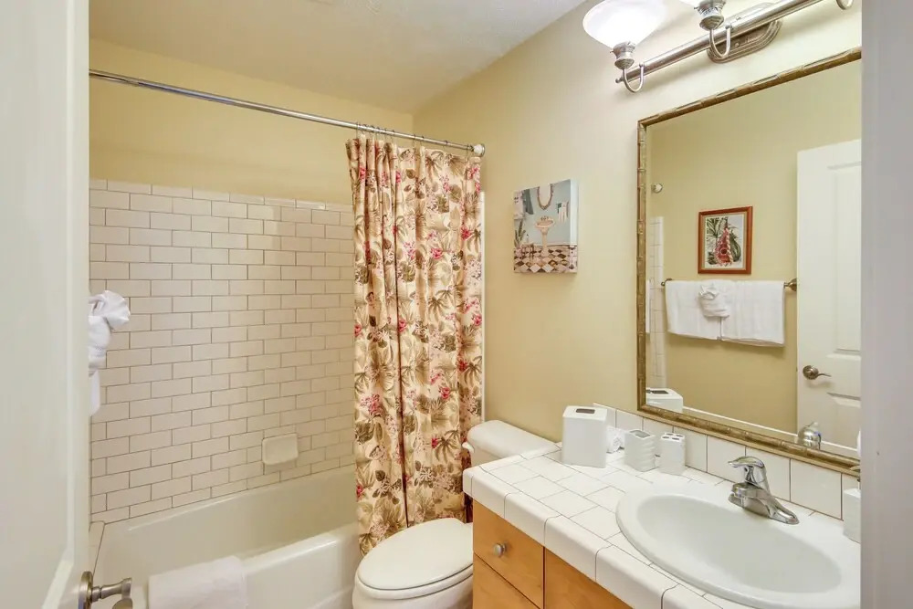 Princeville Condo w/ Mountain & Golf Course Views!