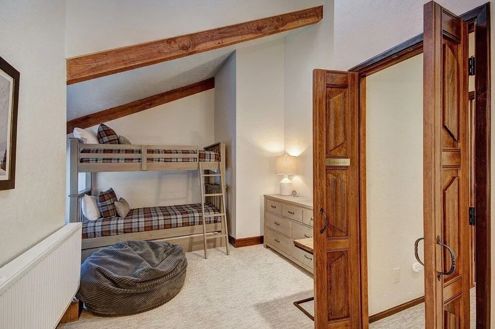 Creekside Chateau Private Waterfall Creek Breck Private Nature Setting Spa
