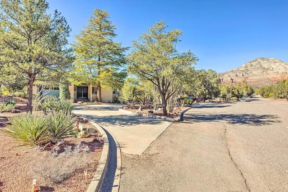Secluded Sedona Retreat w/ Red Rock Views!