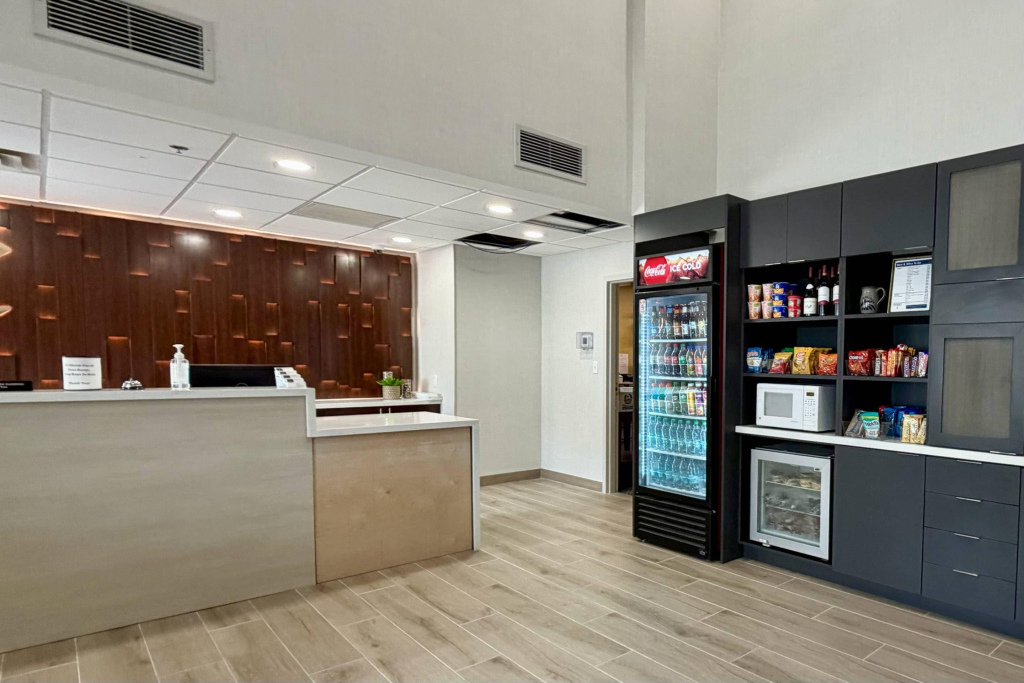Comfort Inn & Suites Sturbridge-Brimfield