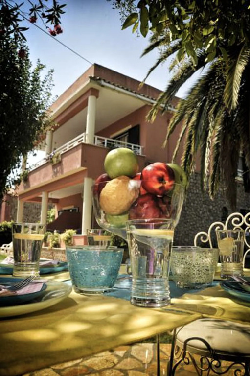 Kaloudis Studios & Apartments