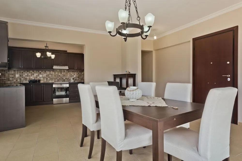 Lux SeaView Apartment