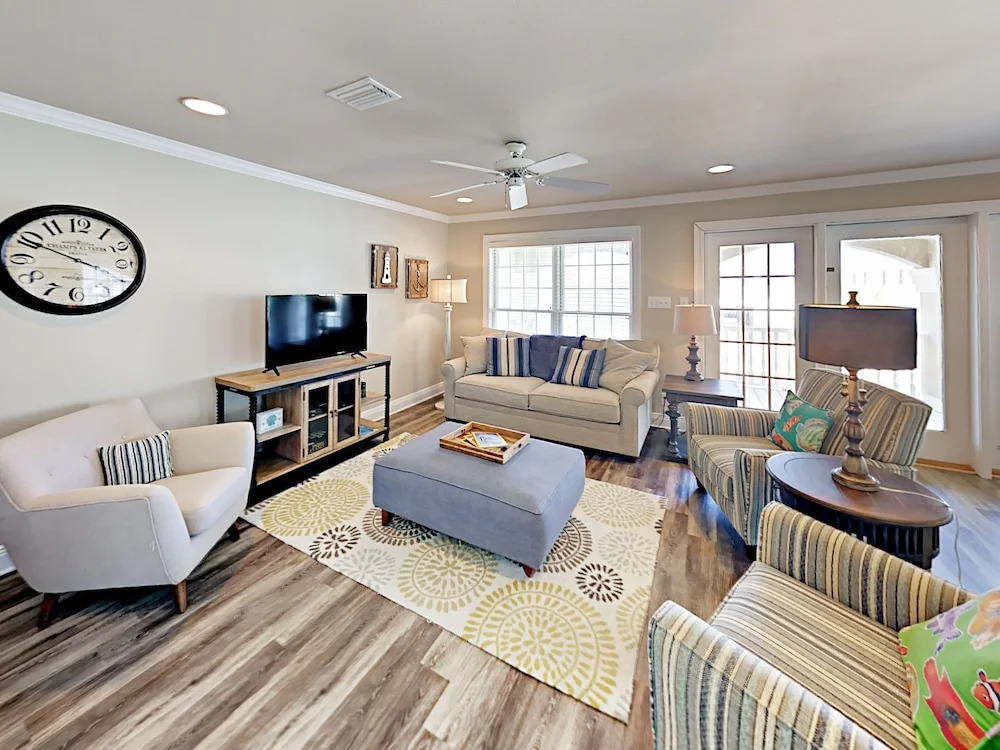 Heritage Shores Beach House 4 Bedrooms 4 Bathrooms Home