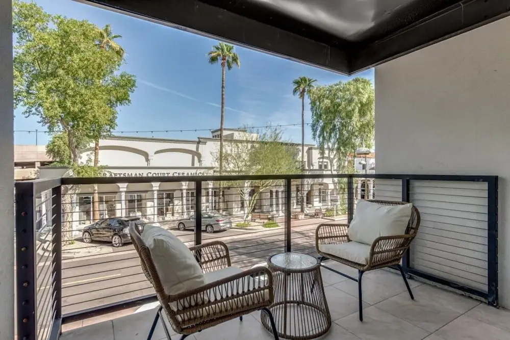 LUX City View Studio Old Town Gym Balcony