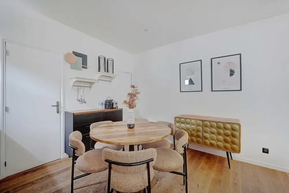 Private Terrace Apartment -1bdr/ 6p-sacra-ca\"ur
