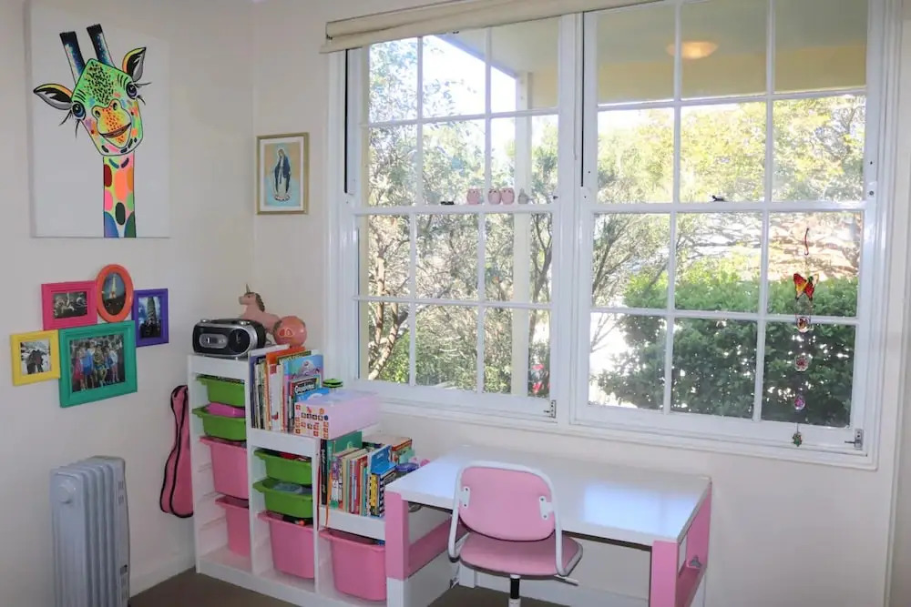 Spacious 4 Bedroom Seaside Gem