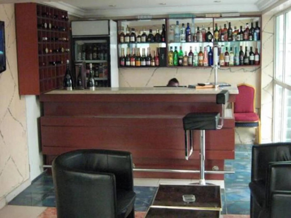 Hymax Grace Hotel and Suites