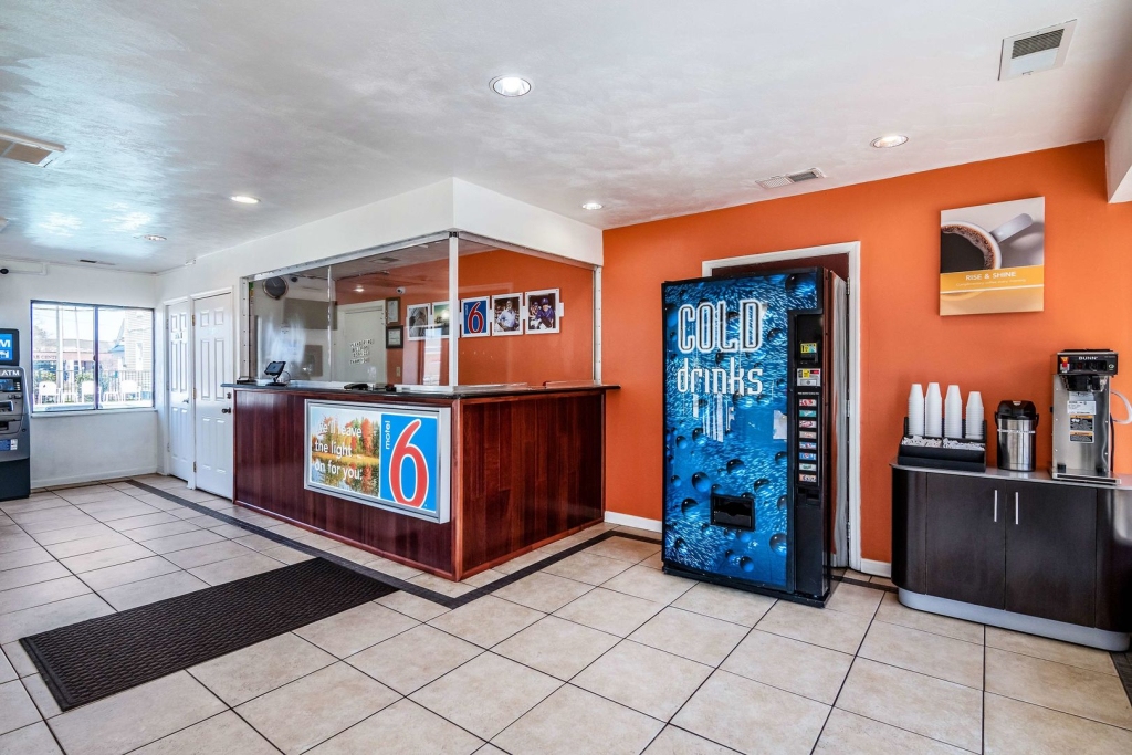 Motel 6-Portsmouth, VA