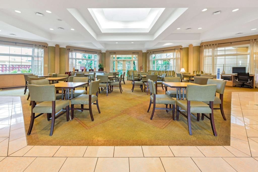 La Quinta by Wyndham USF