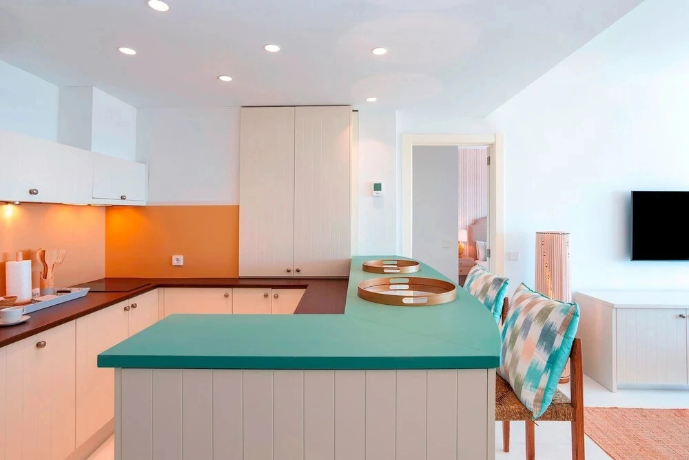 Beachfront Apartment in Puerto Banus Playa Rocio