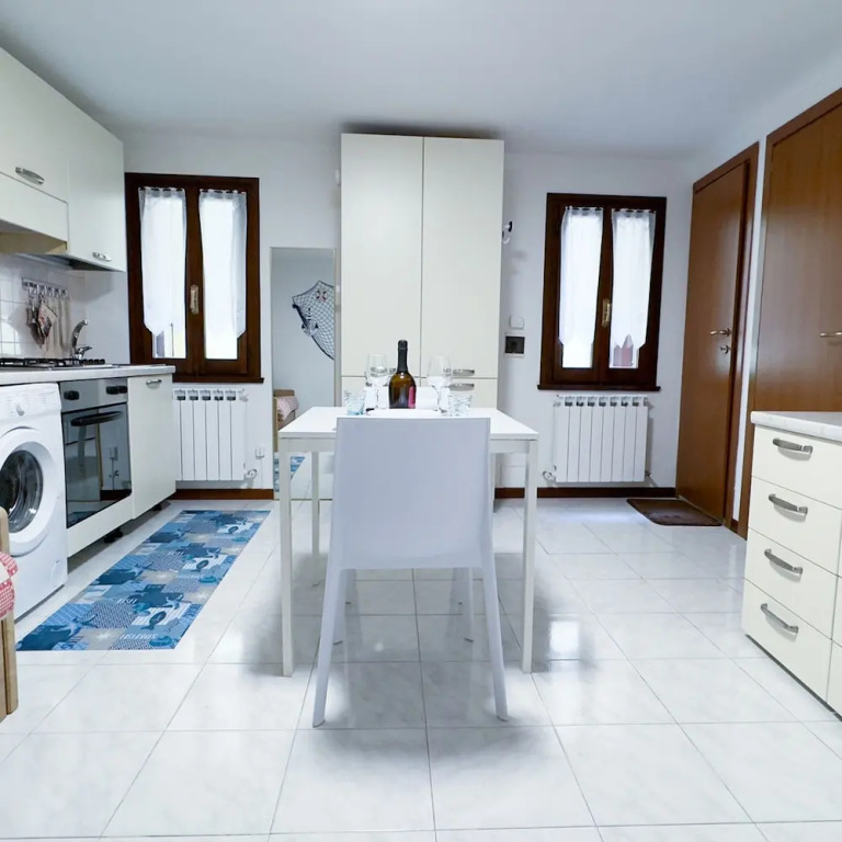 Alicetta Apartment by Ca-sa Check