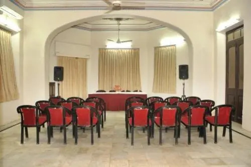 1 BR Boutique stay in Jamnagar (3FA7), by GuestHouser