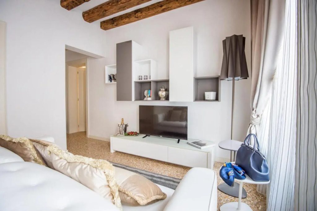 San Teodoro Palace - Luxury Apartments