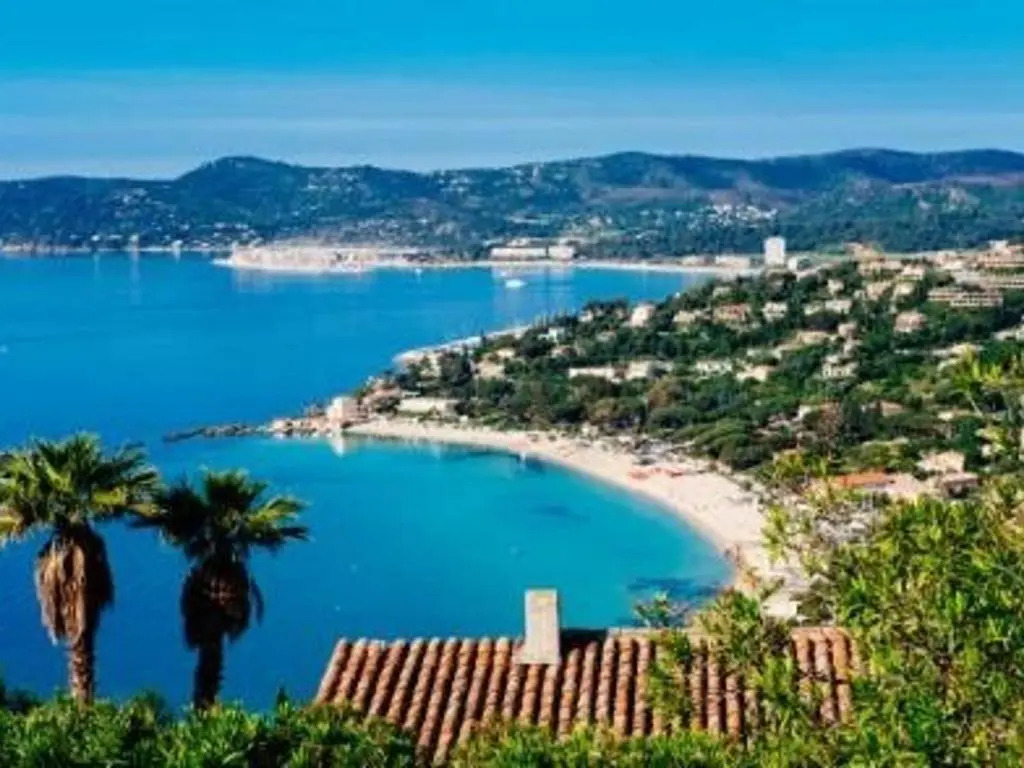 Appartement Le Lavandou, 1 pièce, 4 personnes - FR-1-251-251