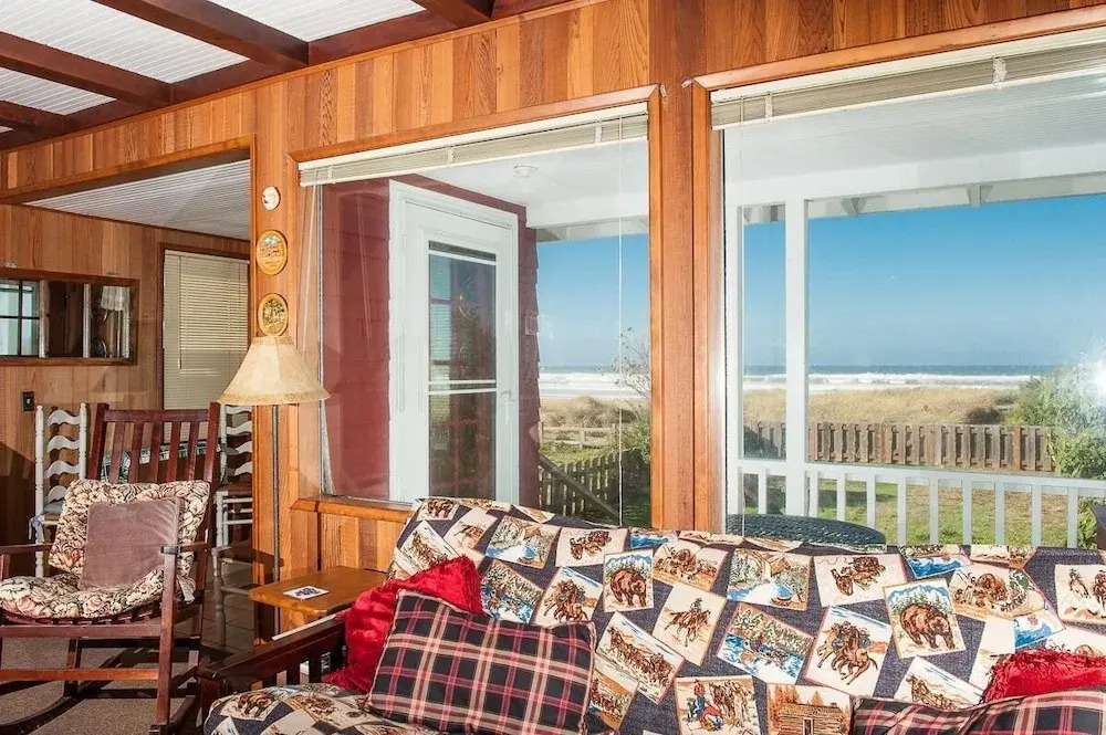 The Hamptons by RedAwning