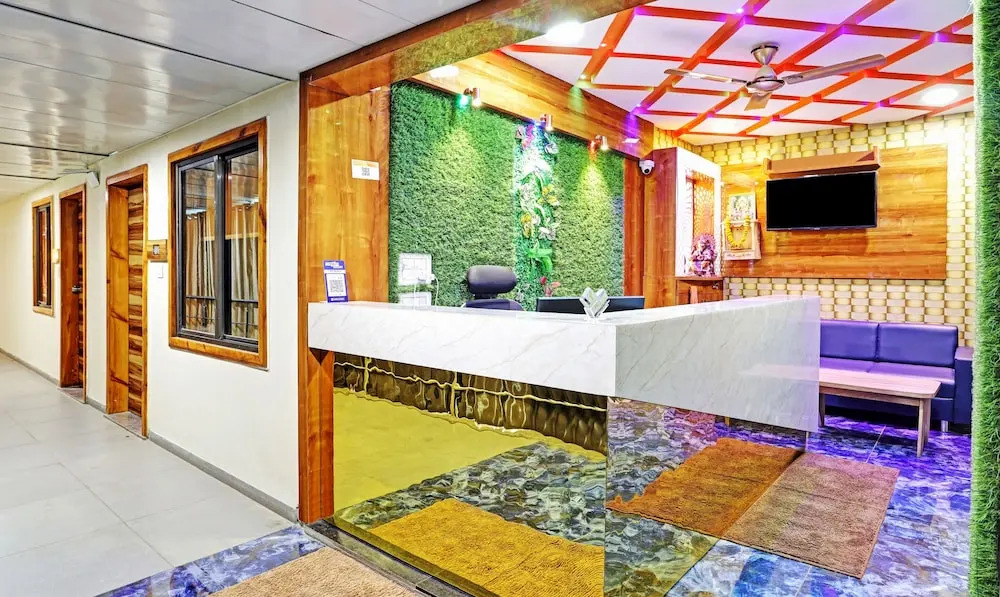 Hotel RK Palace