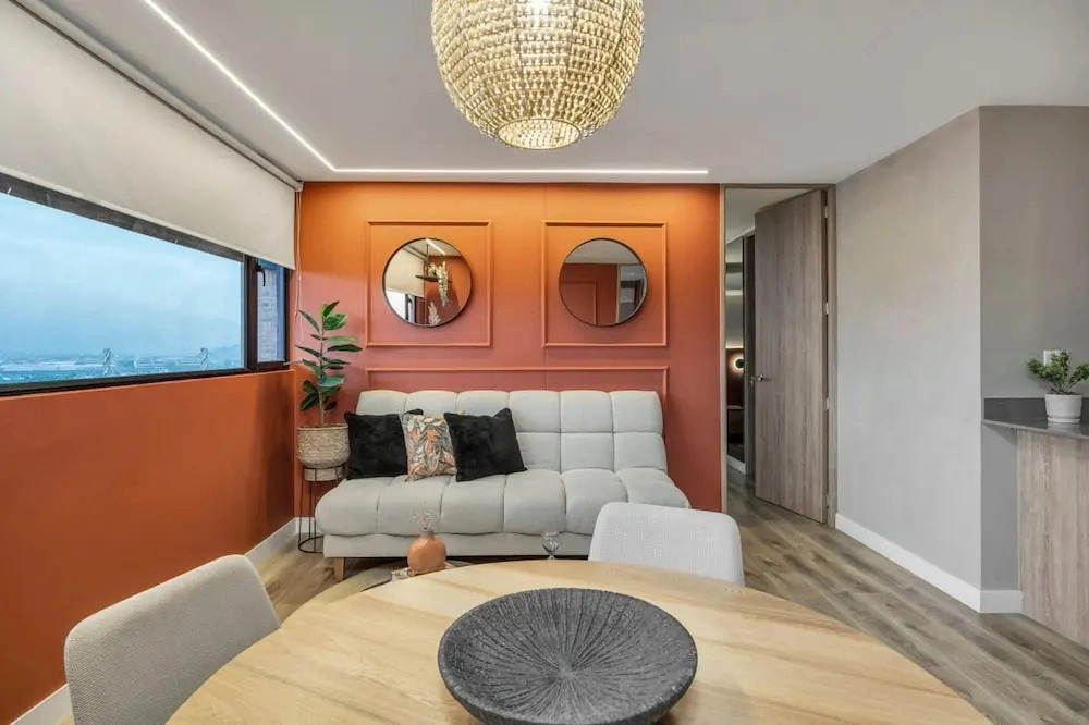 Go Living Suites - 807