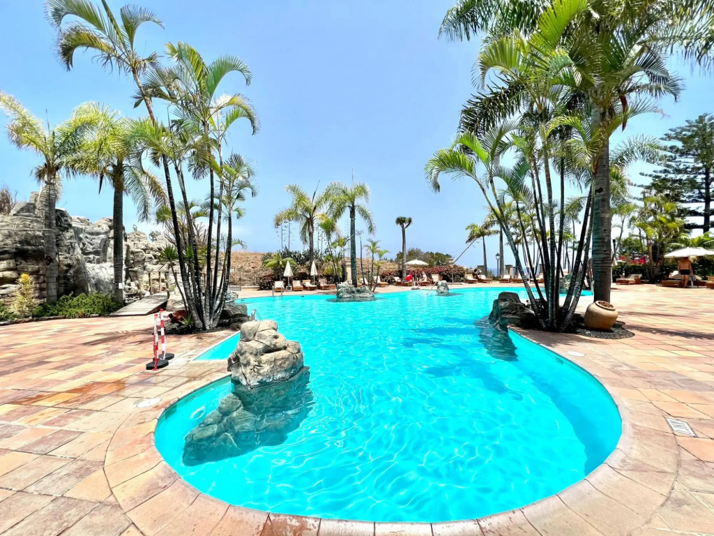 Standard AP, with sea views, pool in Playa Roques