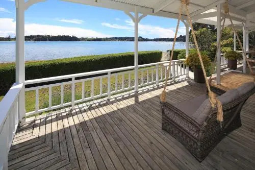 Oakura Bay Villa - Stay Waiheke