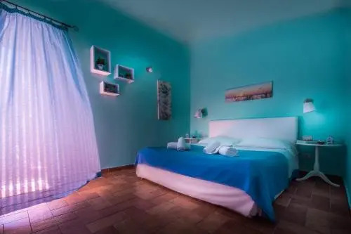 Porto Salvo Apartments - by Vacation Service