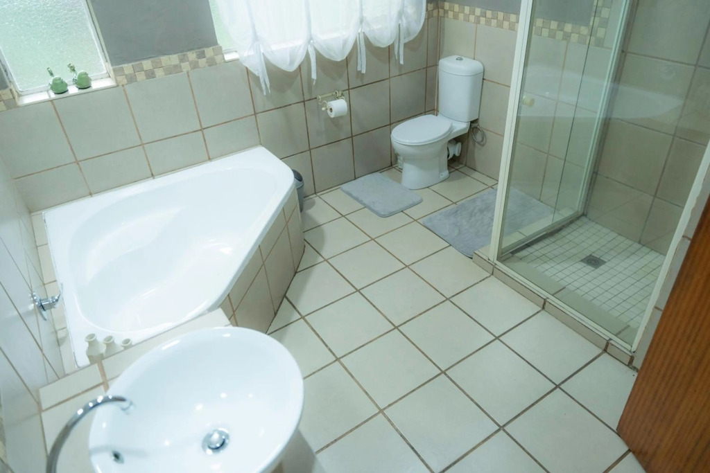 Landa Guesthouse & self catering
