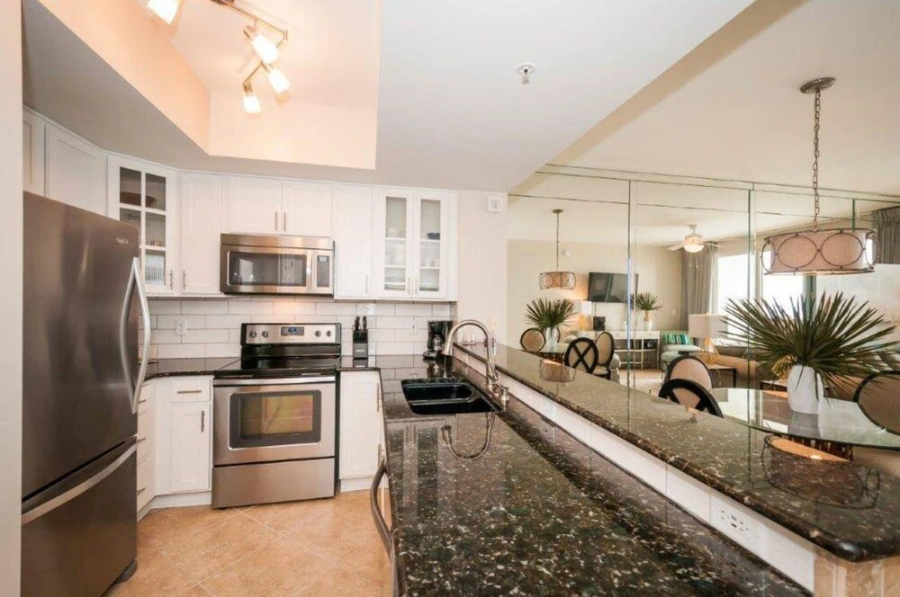 Majestic Sun 1108B by Destin Getaways