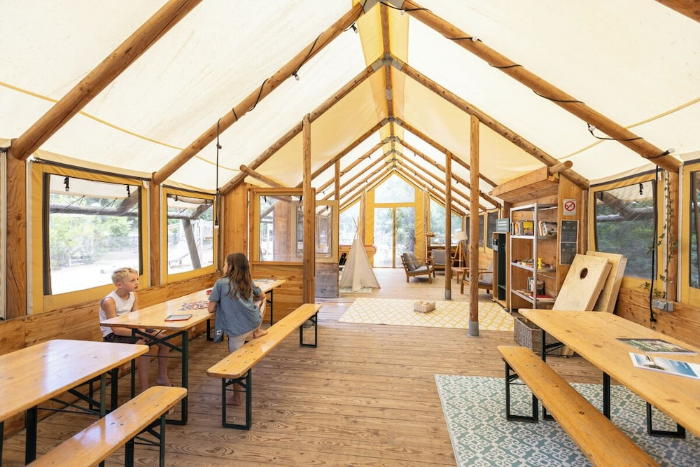 Camping Huttopia Oleron Les Pins