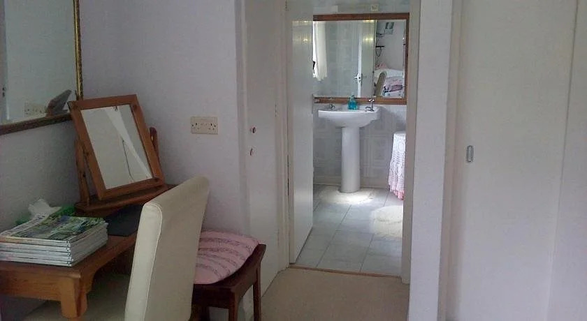 Follets B & B