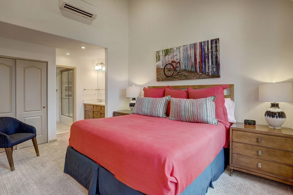 2br In The Seasons At Arrowhead-vaulted Ceilings 2 Bedroom Condo by RedAwning