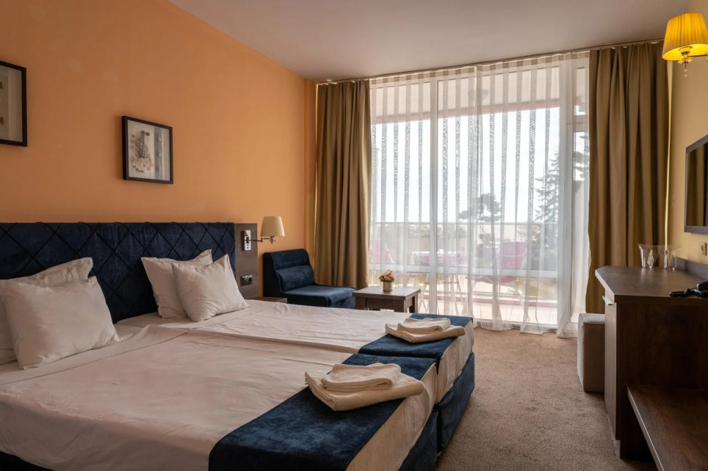 Flamingo Beach Hotel