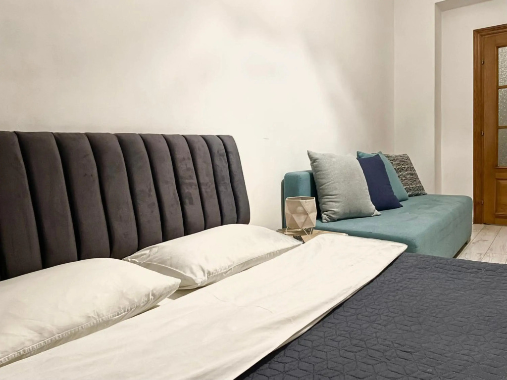ROMANTIC Apartments-near Opera House 5/8