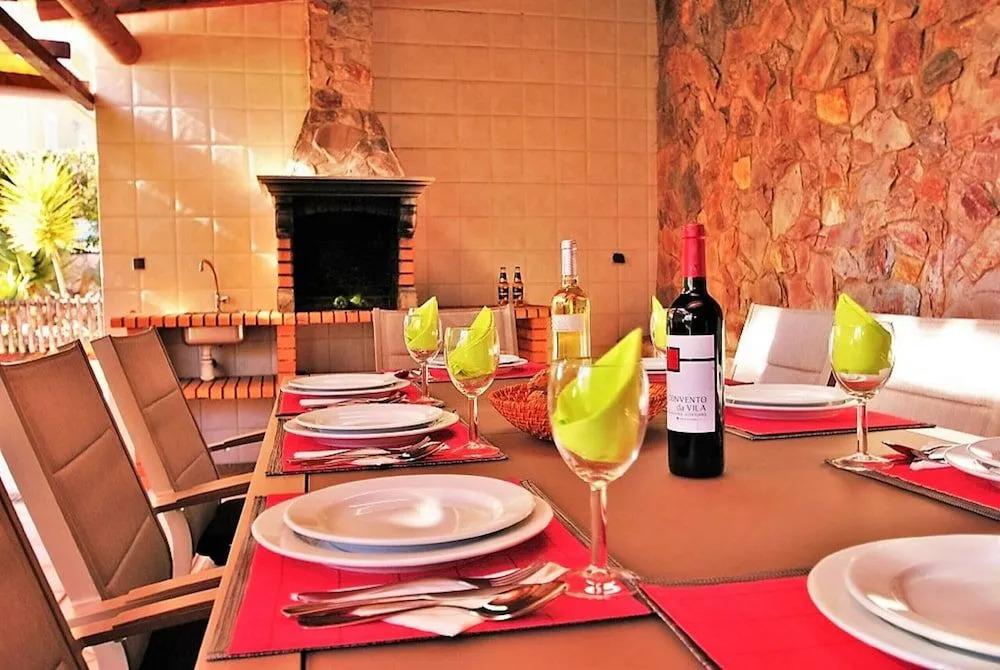Villa Florença - com Piscina Aquecível e BBQ em Albufeira