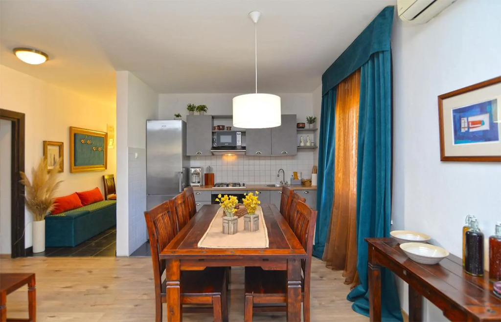 House Desanka 2102