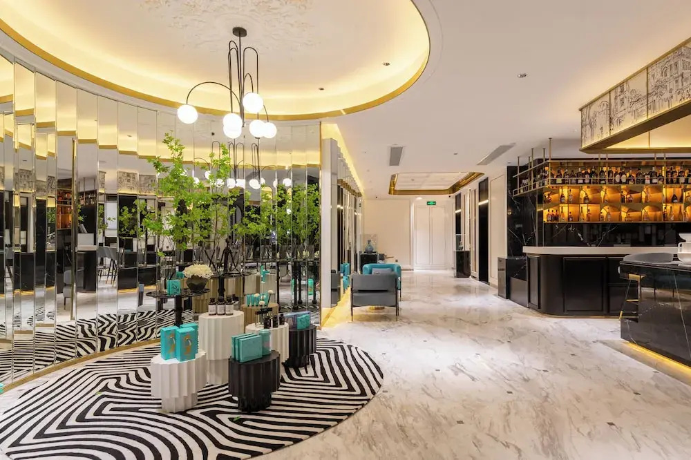 XANA Deluxe International Hotel Dongshankou Metro Station Branch