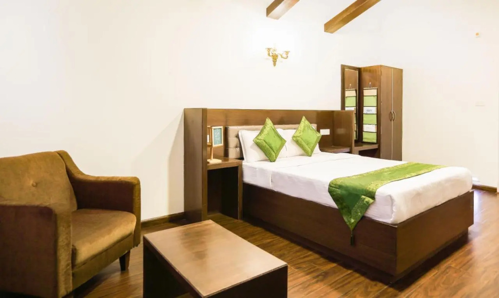Treebo Skydale Inn & Suites With Mountain View