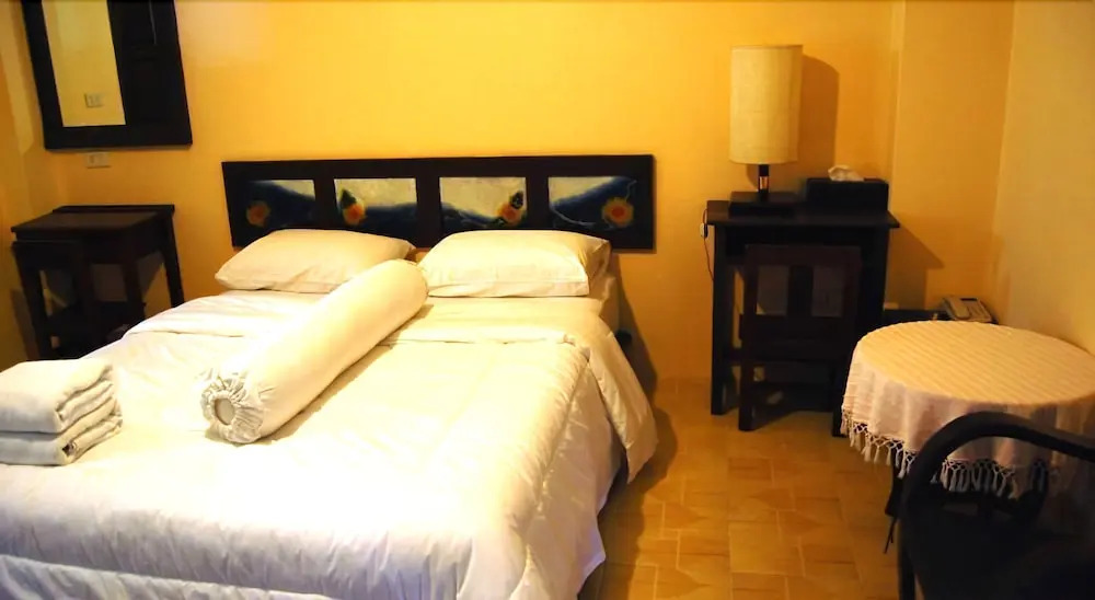 Trithana Boutique House