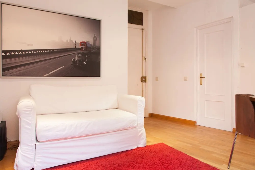 Latina Vibe Apartments By Allô Housing